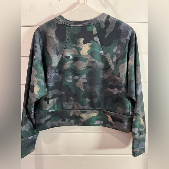 💚 NIKE – Dri-FIT Camo Cropped Sweatshirt – Size M - Picture 5 of 12